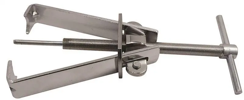 Faucet Handle Puller 1